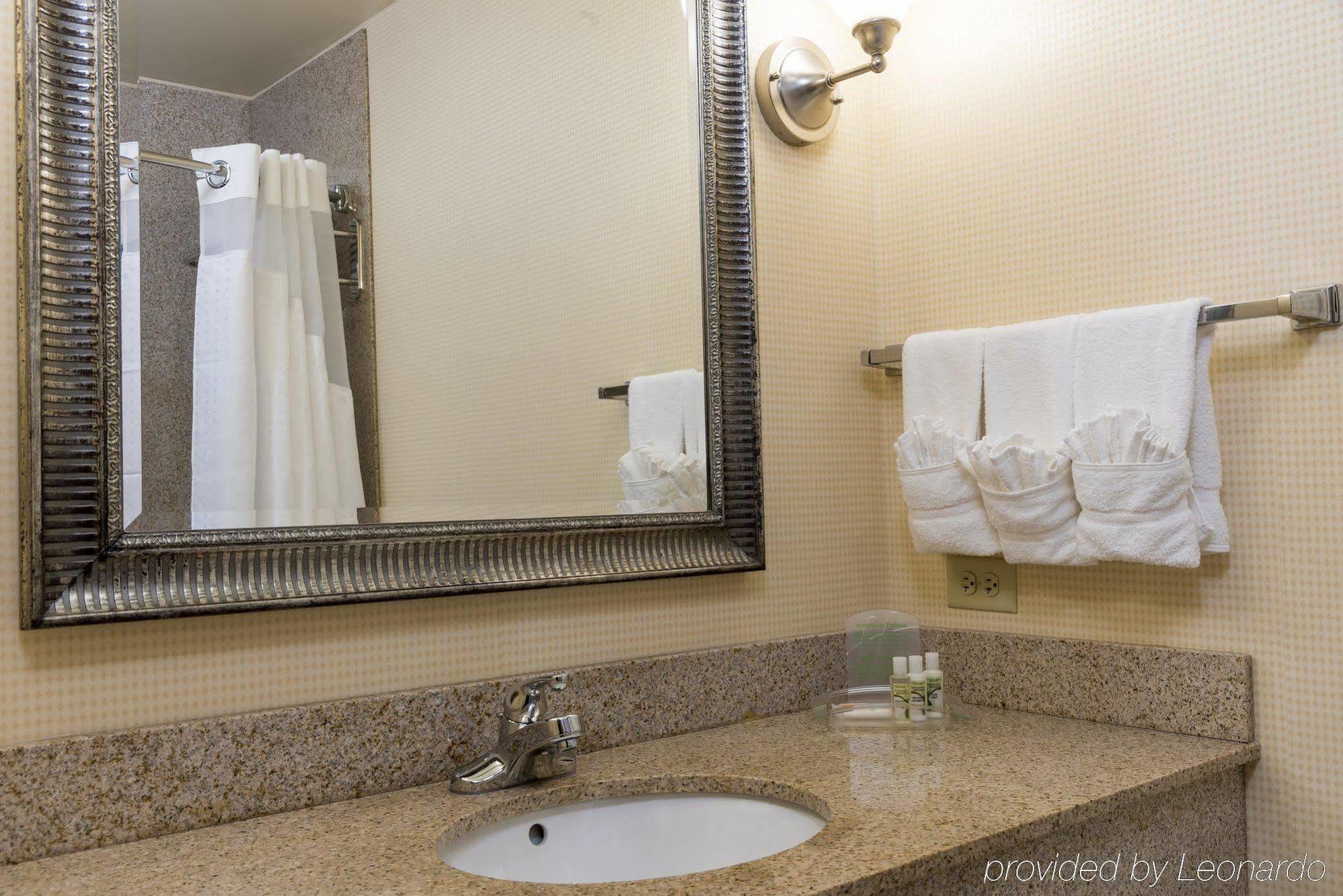 Holiday Inn Aurora North - Naperville By Ihg Exterior foto